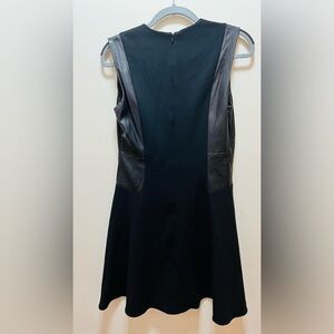 L'AGENCE Black Sleeveless Sheath Dress Crew Neck